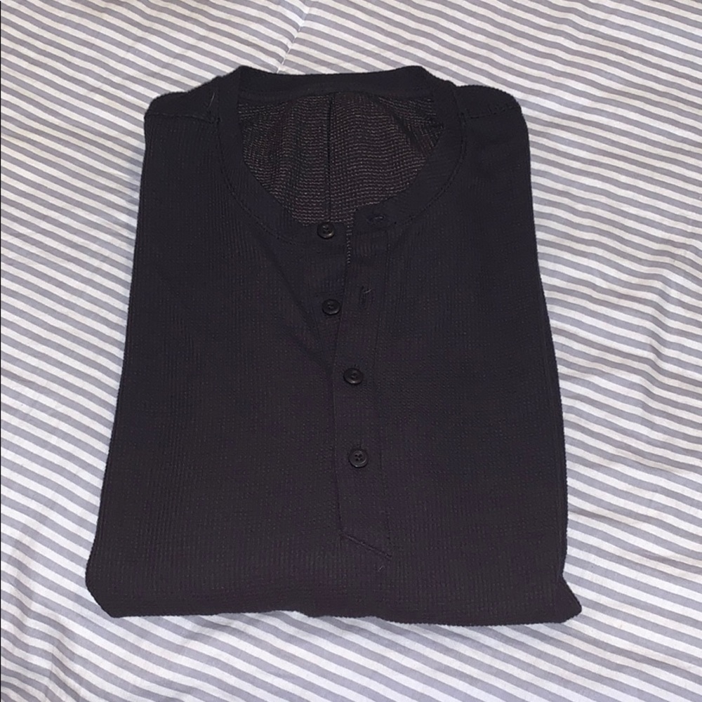 Lululemon silverescent long sleeve Henley